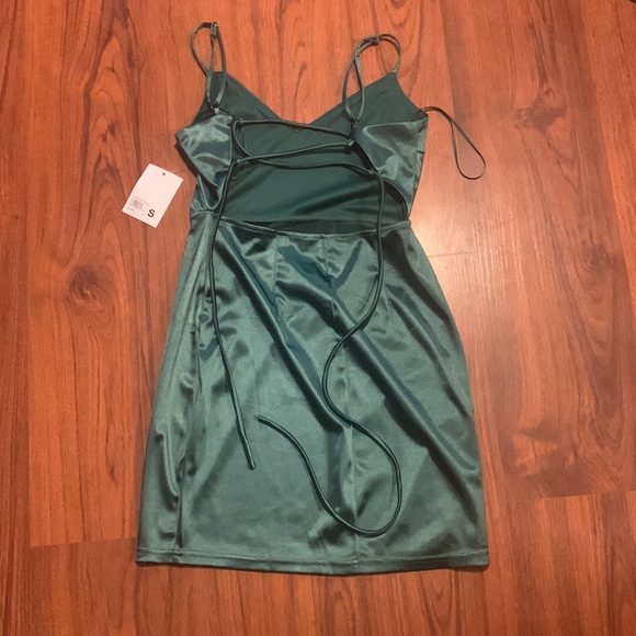 formal dress - Picture 2 of 2